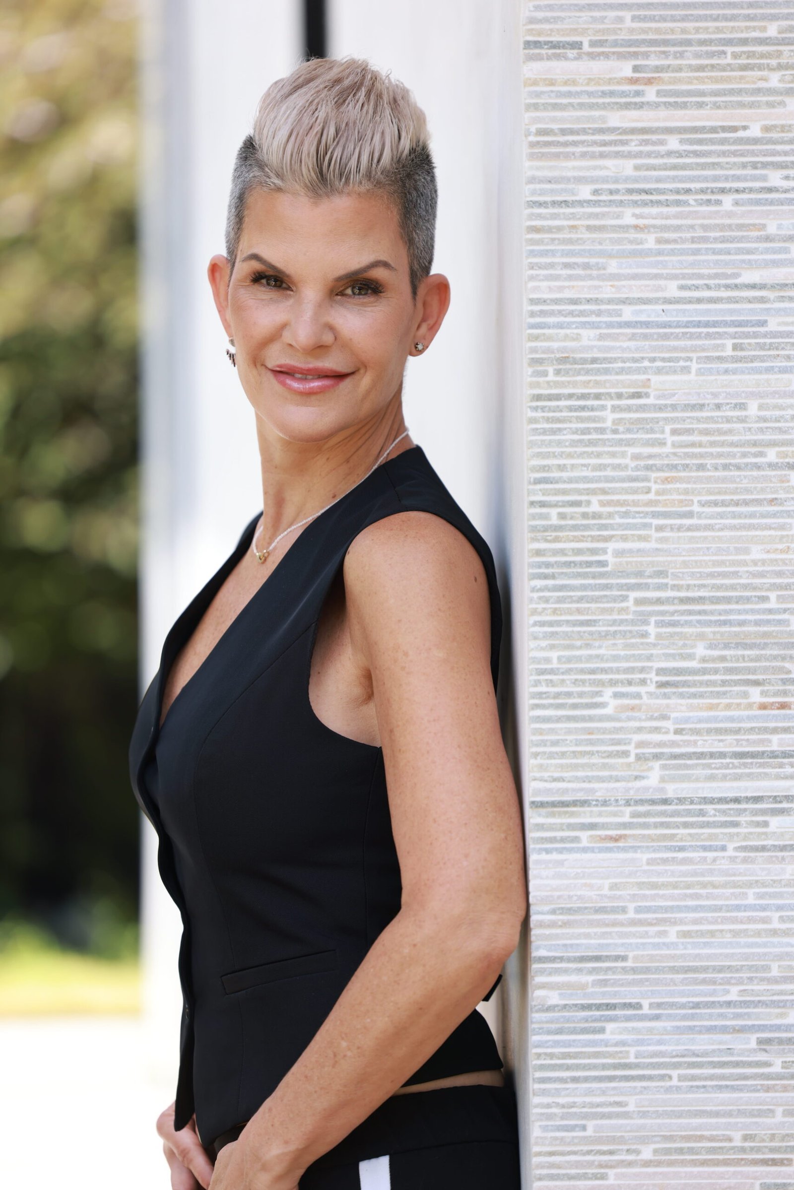 about-rakefet-aharon About Rakefet Aharon